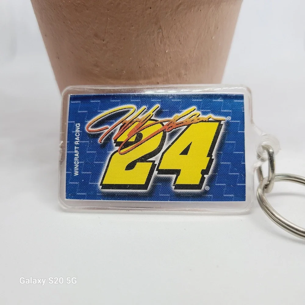 Jeff Gordon 24 NASCAR Racing Keychain 1998 Dupont Monte Carlo‎ Wingcraft Racing